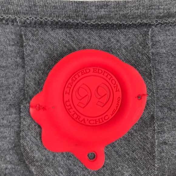 UltraChic 99 Limited Edition Oversized Silk Shirt - Picture 5 of 7